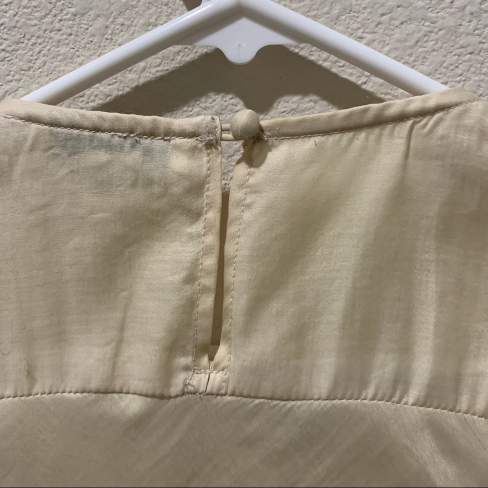 Forever 21 Ruffled Top - Picture 4 of 4